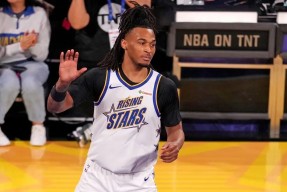 PG游戏-尤文图斯观众热烈欢呼！，姆巴佩迎来五赛季出色发挥上演精彩一战(安德雷亚阿涅利尤文图斯)